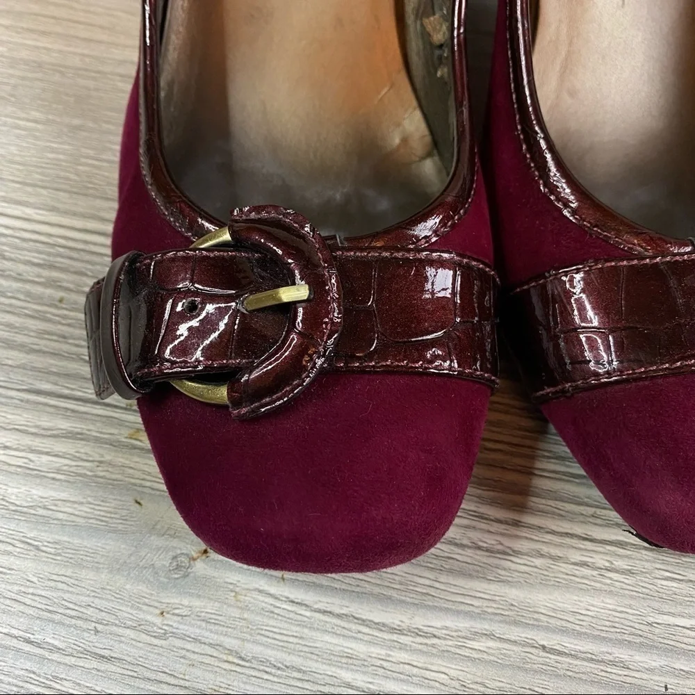 Woman’s Bandolino BDJasper suede chunky vintage look wood stacked heels size 8.5